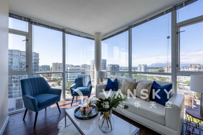 260104111708_Living 2.jpg